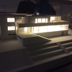 8. třída ve vile Tugendhat