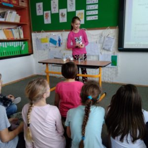 Pokus a nadnášením vajíčka ve vodě.