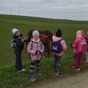 Poslední zastavení před školou.