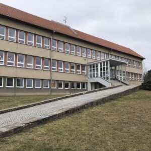 škola Deblín